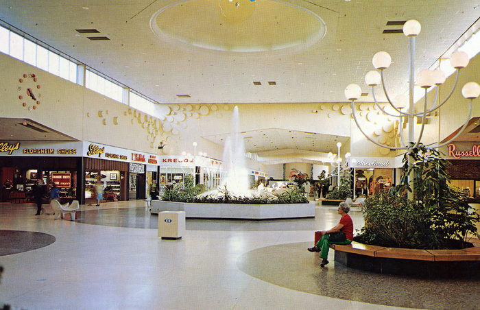 Oakland Mall - Historical Photo From Facebook